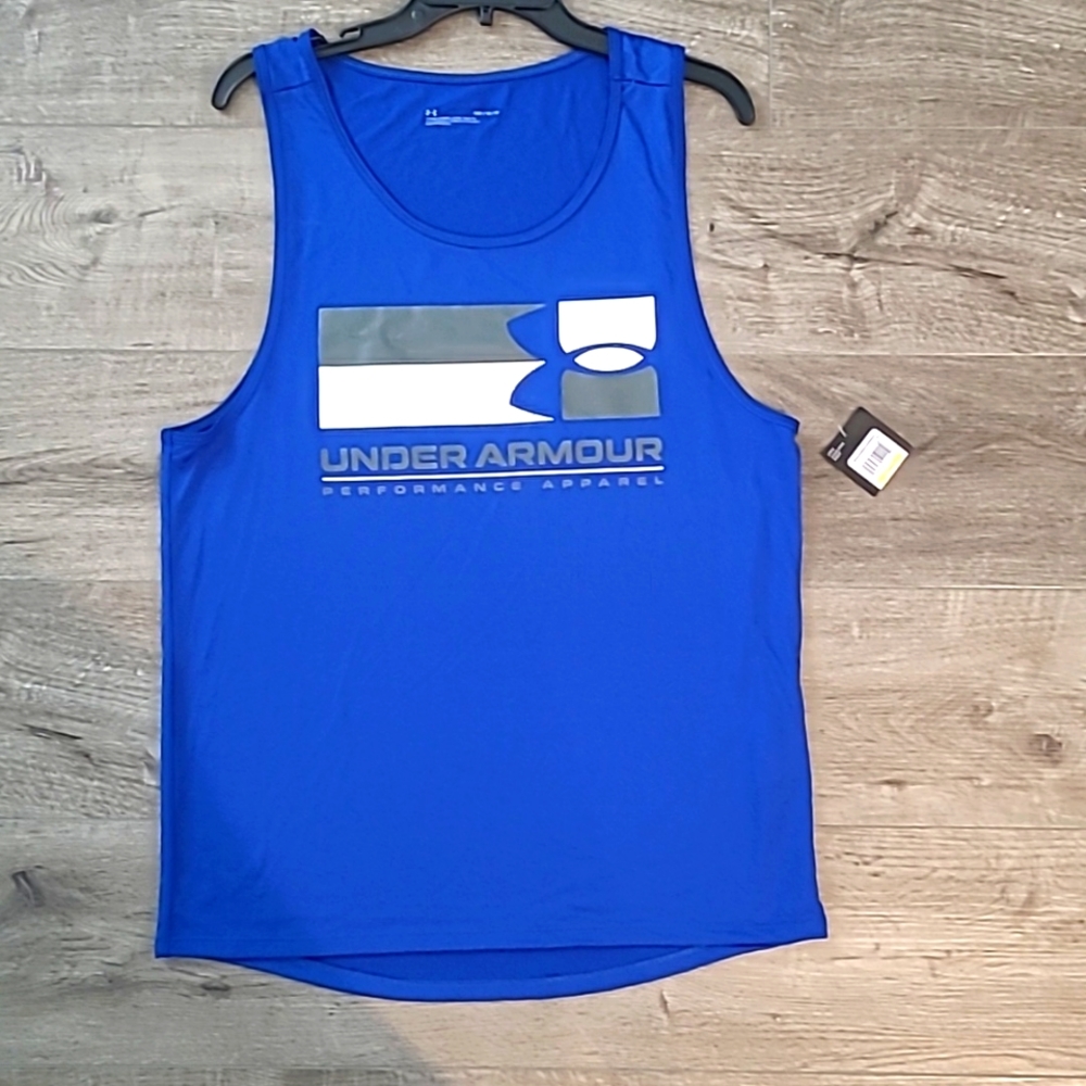 Men's Under Armor workout T-shirt, size medium loose, blue, NWT